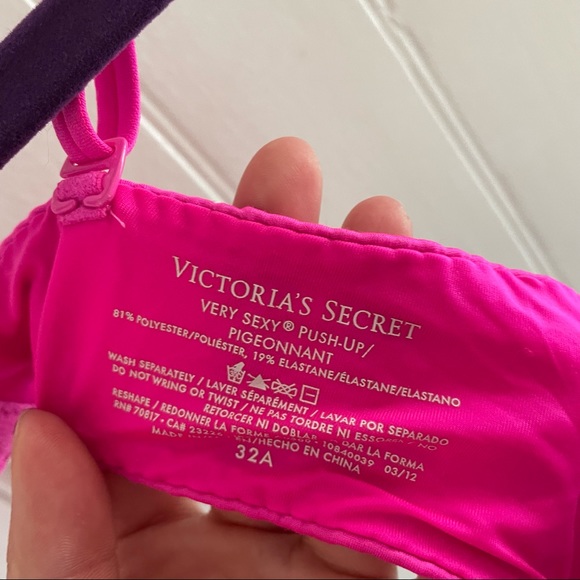 32A VS Very Sexy Push Up Bra Pink Sequins - Picture 4 of 4